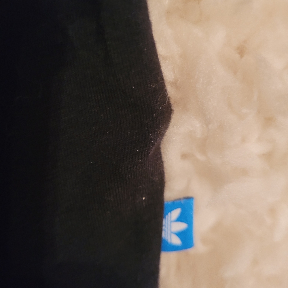 Adidas Long Sleeve Fitted Crop - Picture 3 of 3
